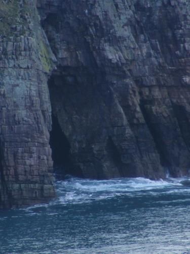 le cap frèhel, son cap, son phare, ses bruyéres, ses ballades, ses grandes falaises et ses grandes plages de sables fin , enfin quoi la vie douce en Bretagne