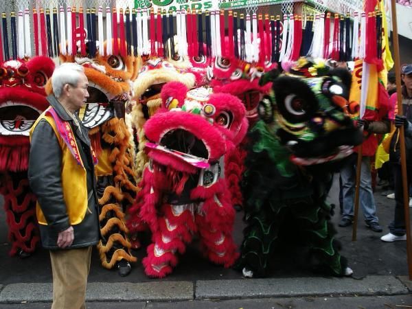 <em>Le 05 f&eacute;vrier 2006 d&eacute;fil&eacute; du nouvel an chinois &agrave; Paris</em>