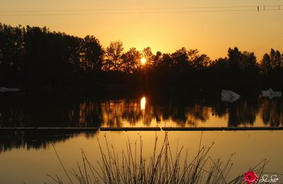 Lever du soleil au lac de Buzerens