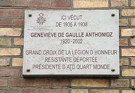 Au temps ou les Français ne se mélangeaient pas avec les fascistes de l'OAS, les néo-nazis, Sens commun ou les identitaires! 