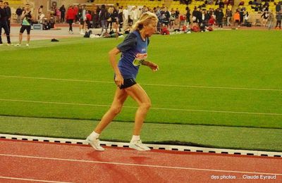 Championnats départementaux sur piste 2024 (Cannes-la-Bocca) - Le 800 m pour Yolande Marchal 