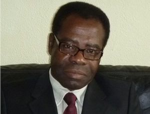 Centrafrique : Y a t-il de Grands Hommes dans ce pays ? – par Adolphe Pakoua