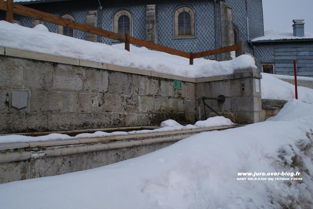 Les photos ce cet hiver 2009, prisent avec un SONY DSLR-A300 Objectif DT 18-70mm F35-56. ballade à travers le Haut Jura avec l'or blanc tant attendu ! Cette année 2009 reste exeptionelle !