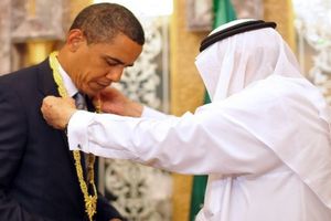 Le gouvernement saoudien a donné aux collaborateurs de M. Obama des  » valises pleines de bijoux « , selon un ex-officiel. - 06 juin 2018