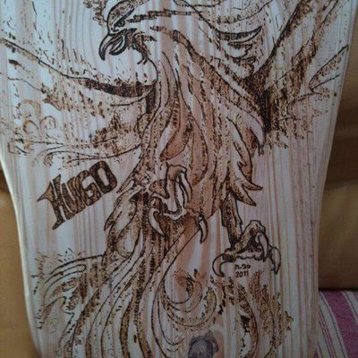 TRAVAIL DE PYROGRAVURE SUR SUPPORTS BOIS