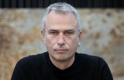 Portrait du jour : Jean-Christophe Boccou, batteur professionnel, organisateur de concerts et romancier