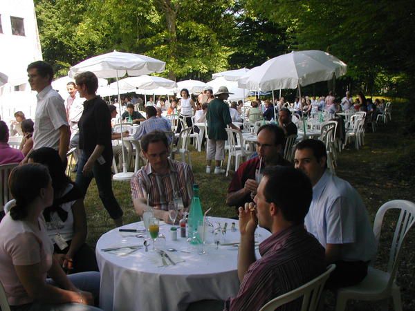 Concert pour la fête de la musique 2005, à Lexmark avec la chorale. Il y avait aussi un groupe brésilien venu de Tours