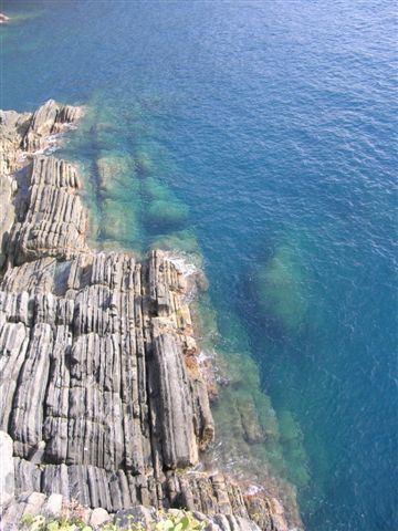 Juste après Gênes en italie 5 petits villages qui se jettent dans la mer