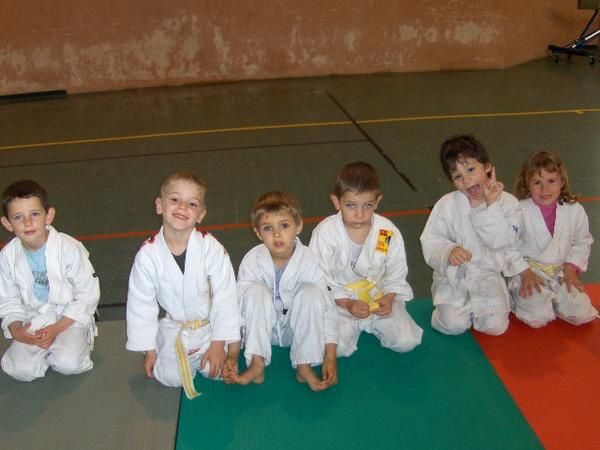 <strong>STAGE SERIGNAN 2007</strong> : JUDO - PISCINE - OLYMPIADES - RANDONNEE