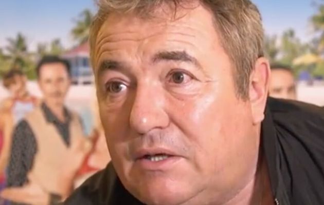 Fabien Onteniente (3 zéros, Camping) prépare une série sur le football féminin intitulée Les Filles de Reims