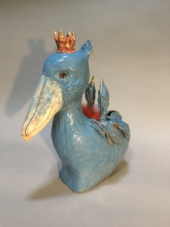  ''L'oiseau Bleu '' Céramique, plume, or en troisième cuisson  H 42 cm création 2020 collection privée