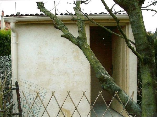 Réalisation d'un abris de jardin en dur.