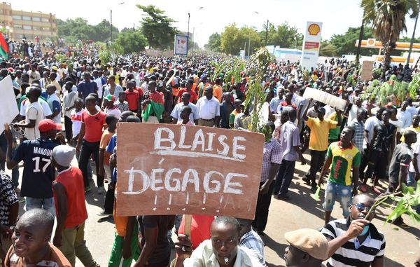 Le soulevement populaire contre Compaoré à Ouagadougou