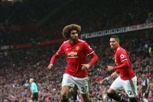Man United to sell Fellaini to fund deal for Brazilian star