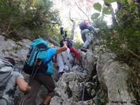 La rando se corse avec les passages en rochers.