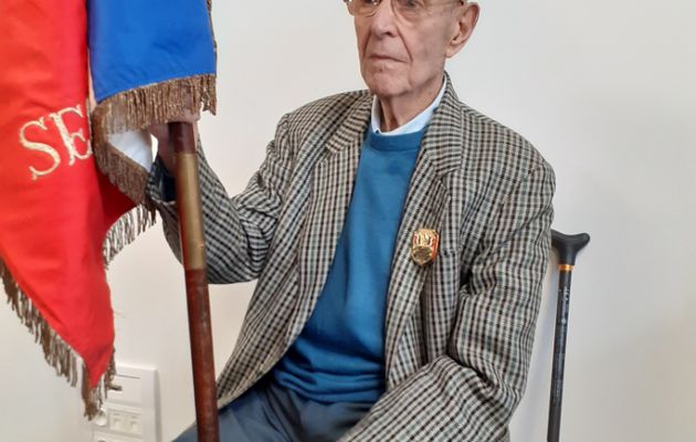 Loches : Claude Meunier porte-drapeau depuis 20 ans honoré