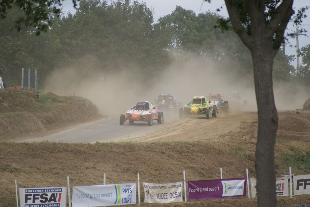 Les 28 et 29 juillet 2012 à St-Georges-de-Montaigu (85), 7ème épreuve du Championnat de France d'autocross.