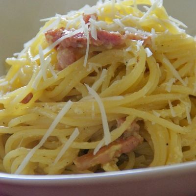 {Spaghetti Carbonara}