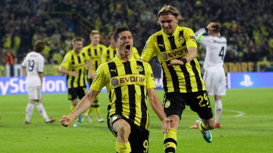 Dortmund aplastó al