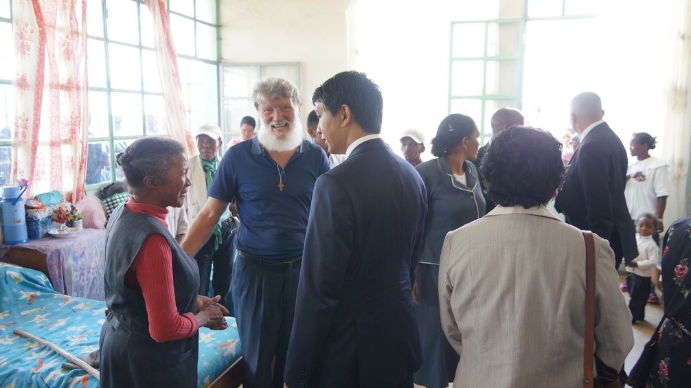 Messe d'ouverture des VIè Assises Nationales des Médecins Catholiques de Madagascar, en présence du Président Andry Rajoelina. 1ère partie. Photos: Harilala Randrianarison