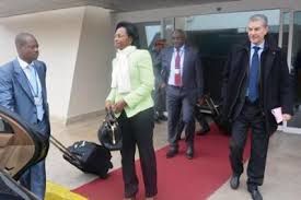 #Gabon : A défaut de composer la Haute Cour de Justice, Ali Bongo doit virer Mborantsouo