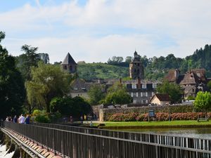 Beaulieu sur Dordogne (Limousin en camping-car)