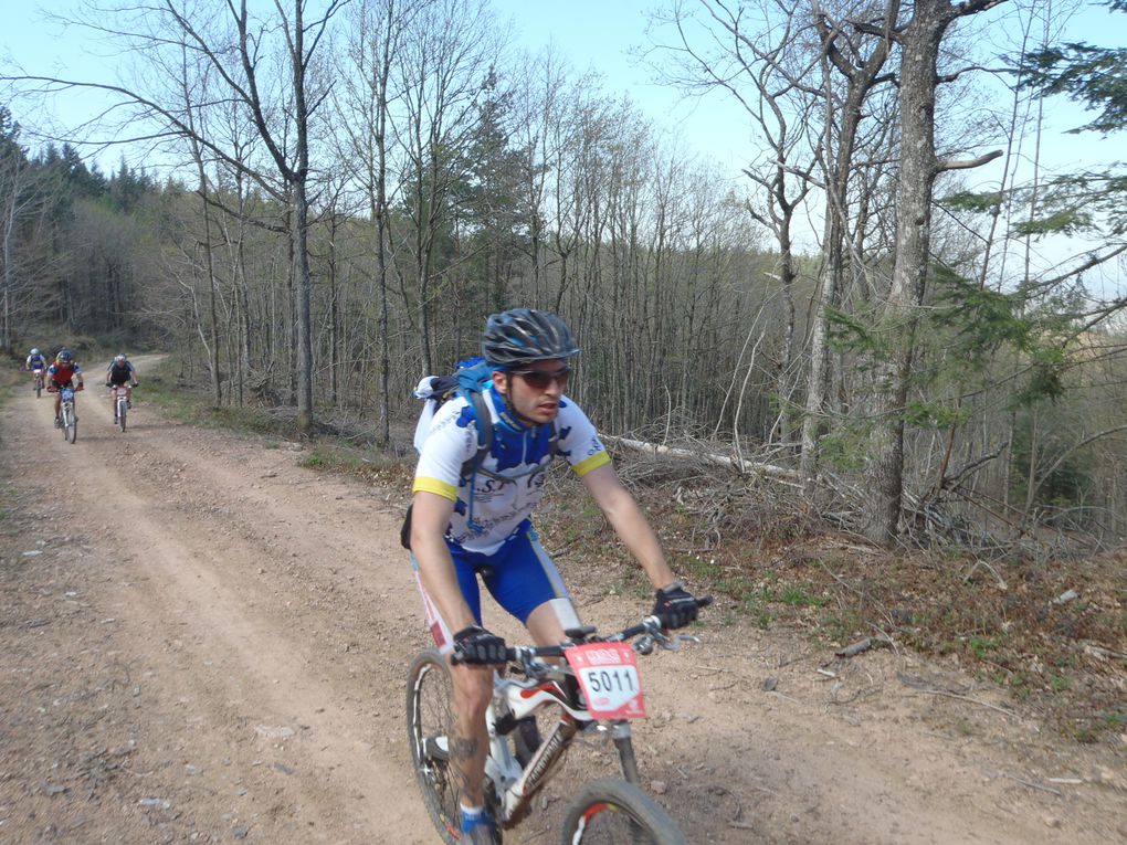 Photos du Roc Laissagais 2011, WE Club avec de la bonne humeur pendant 48h (merci Nico pour l'organisation)