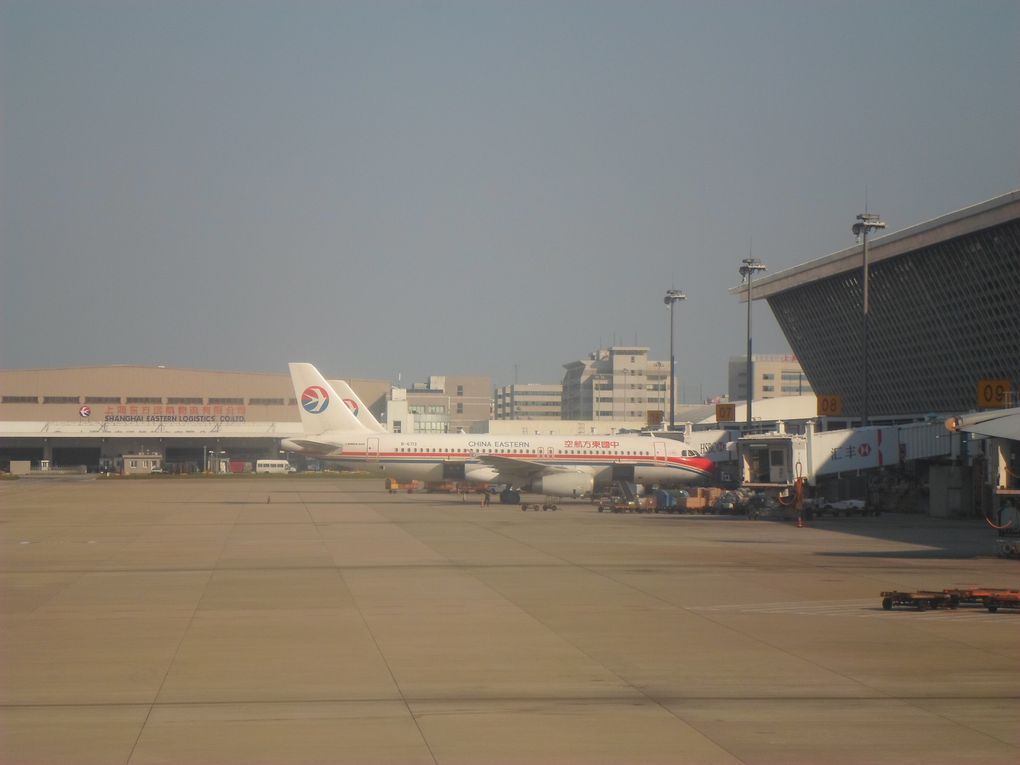 Flight between shanghai and Harbin