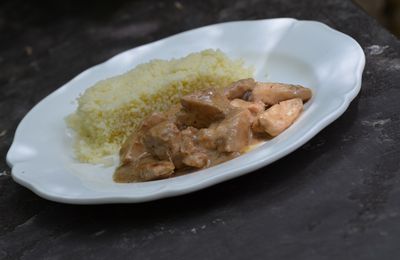 Sauté de poulet épicé au lait de coco