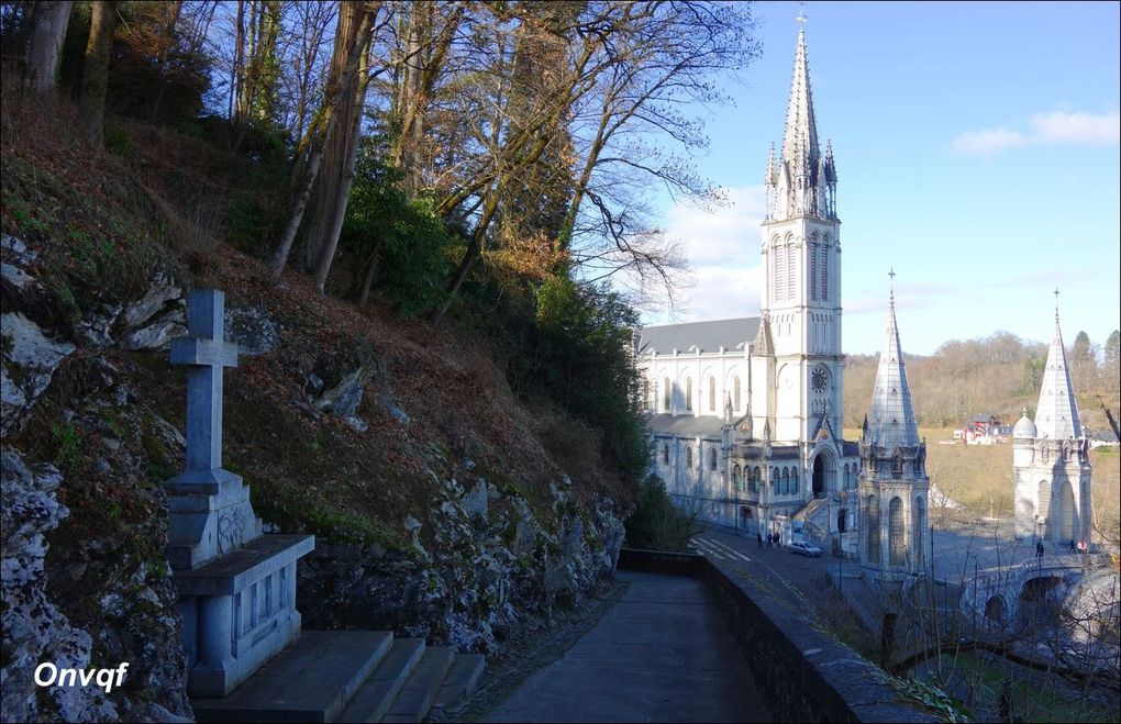 Chemin de Croix, Lourdes AAA