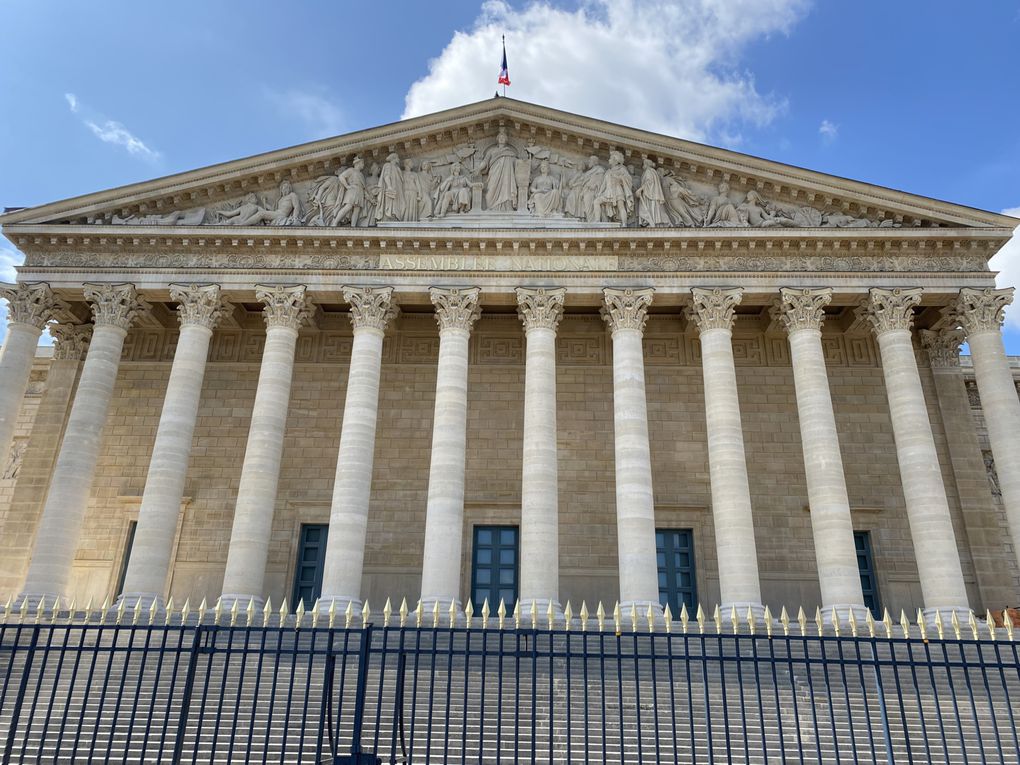 FACE A LA PLACE DE LA CONCORDE