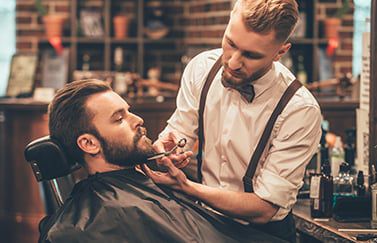 Les cheveux bien entretenus, c’est la marque de l’élégance!