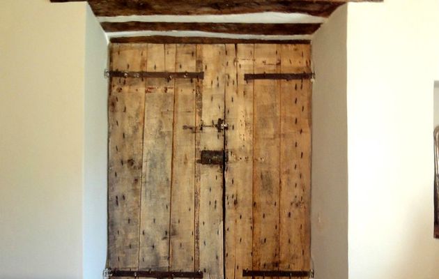 Anciennes portes en bois