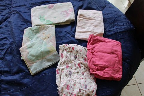 Lot de drap lit bébé 60X120 - 10€