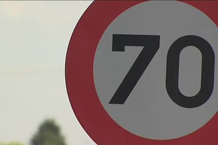 Depuis le 1er janvier 2017,  La Flandre a  adopté le 70 km/h comme limite de vitesse standard - hors agglomérations.