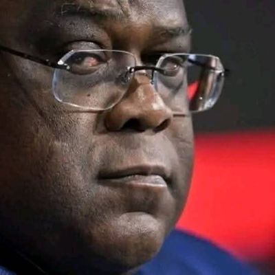 UNE SEULE GUERRE MONDIALE À LA FOIS : REFUS D'ÊTRE DERRIÈRE DES POLITICAILLEURS, TRAÎTRES CORROMPUS, ENFARINEURS ET PROFITO-SITUATIONNISTES !