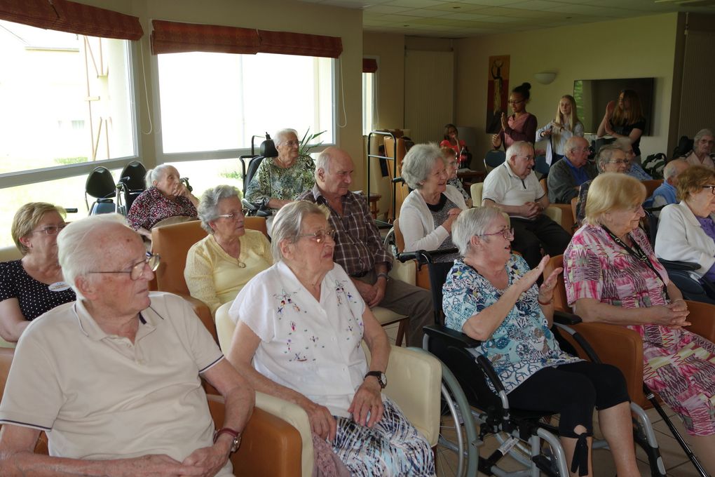 Après midi avec le cour de chant de la maison des jeunes de Savigny sur Braye