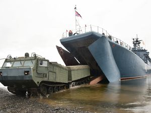 La libération de DUDINKA par la Flotte Arc... la Flotte du Nord 