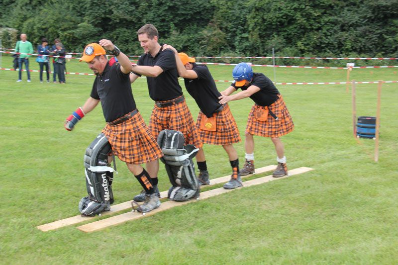 Die 9. Highlandgames der KAC-Vikings sind geschlagen und wir sind nur 9 Punkte hinter Rang 1 gelandet und wenn man sich die gegener anschaut SCHELLO RANCH, KILTELFEN, CARINTHIAN DRAGONS und MAC MIX darf man schon ein bißerl stolz sein ;=)