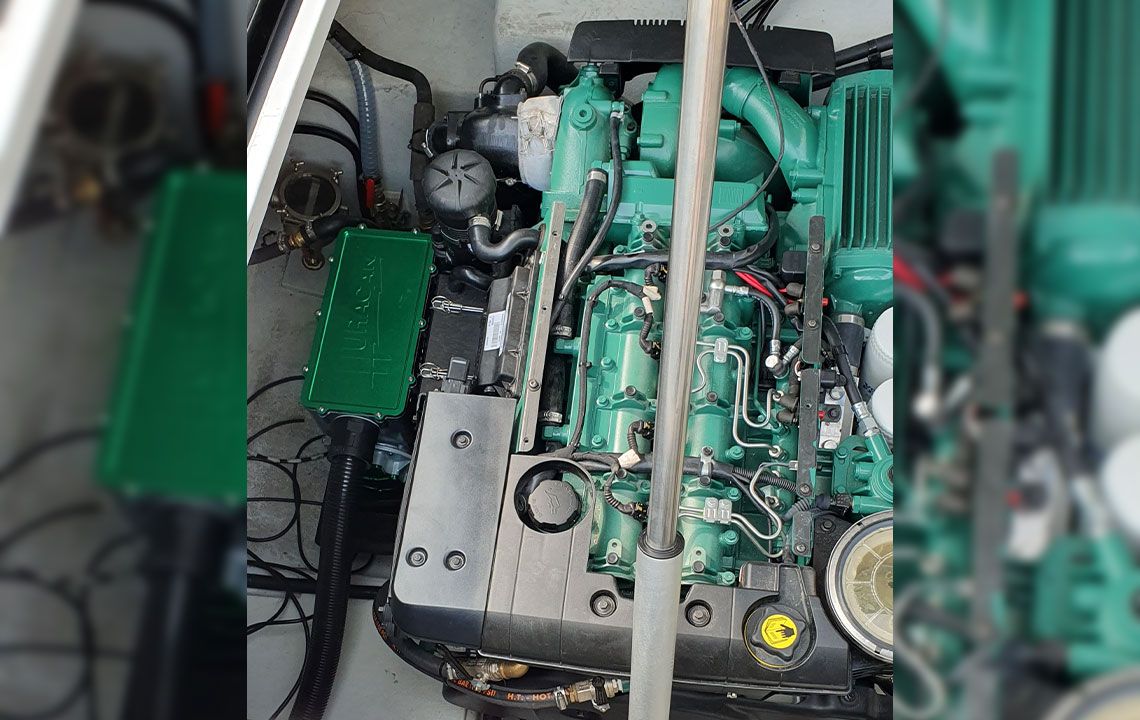 Sur ce système hybride Huracan Falcon Volvo-Penta on voit le moteur électrique à gauche sur la photo ci-dessus 