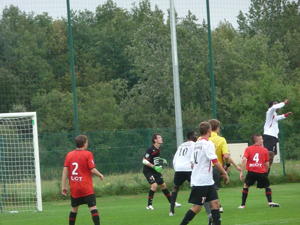 Suite et fin des photos du match contre Rennes.
Merci à tous