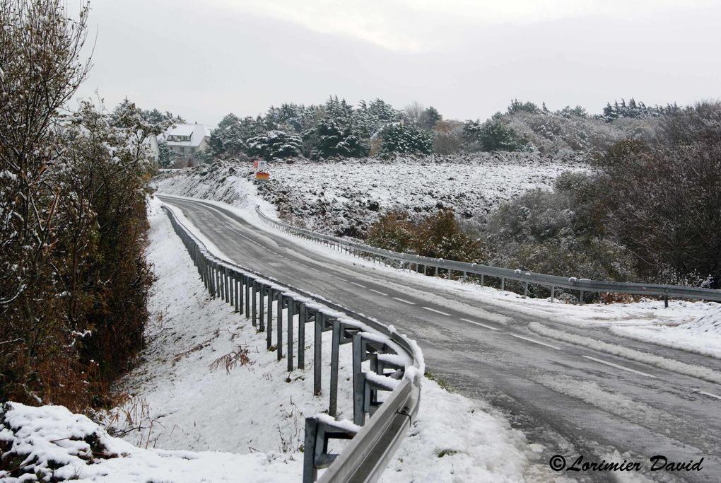 reportage photo de la neige tomber sur le nord cotentin le 27 novembre
2010