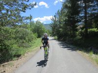 On gravit notre premier col : d'Ey depuis Buis les Baronnies pour arriver à Ste Jalle afin d'attaquer la montée vers Le Poët-Sigillat.