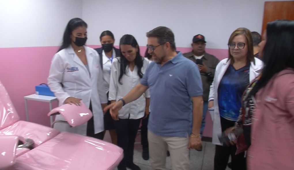 Gobernador de Carabobo inauguró Clínica Rosa en Puerto Cabello como primer centro especializado para la mujer