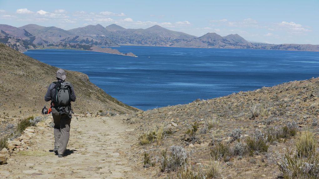 Voici diverses facettes du Lac TITICACA, côté bolivien et péruvien à 3800 M le plus haut de la planète.