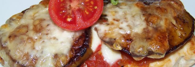 Escalopes de poulet-aubergine- mozza.