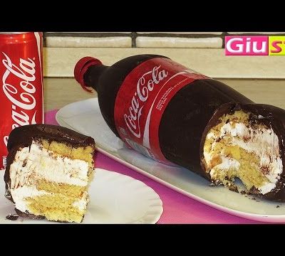 Un gâteau façon bouteille de COCA.... 