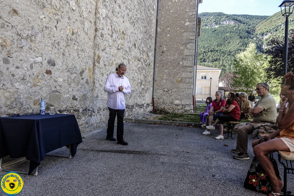 Saint André les Alpes  : Journée provençale sous le soleil 