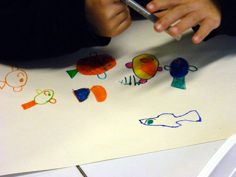 Ateliers avec des enfants de maternelle (2 classes de moyens/grands) sur le thème de la mer.