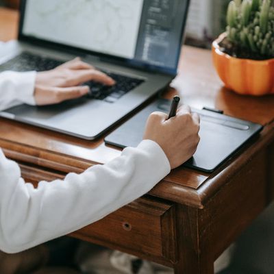 Trabajo En Casa: Cómo Personalizar este Espacio Por Tomás Elías González Benítez